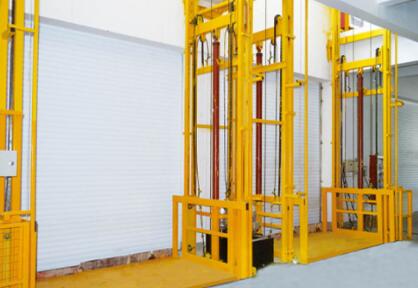 导轨式液压升降平台